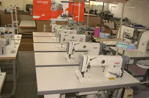 Masini de cusut industriale - Imaginea 4