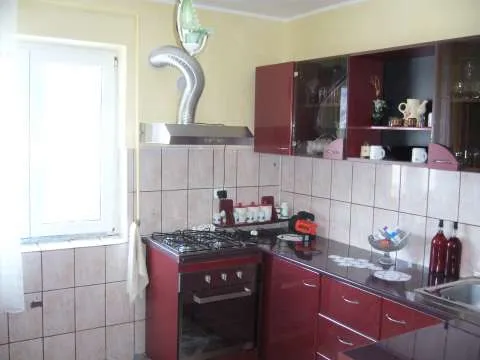 vanzare apartement doua camere - Imaginea 2