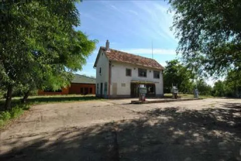 Vand Casa rezidentiala+Cladire comerciala+Statie Peco in Carpinis, jud.Timis(1000mp). - Imaginea 2