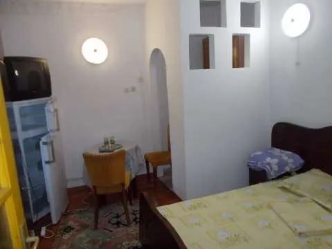 Inchiriez garsoniera Constanta  - Imaginea 4