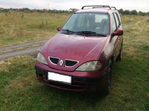 Dezmembrari Renault Megane I 1. 6 16 valve - Imaginea 1