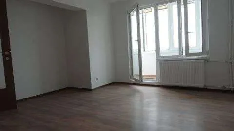 PF vand apartament 3 camere, AN, lux - Imaginea 1