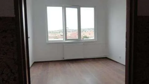 PF vand apartament 3 camere, AN, lux - Imaginea 3