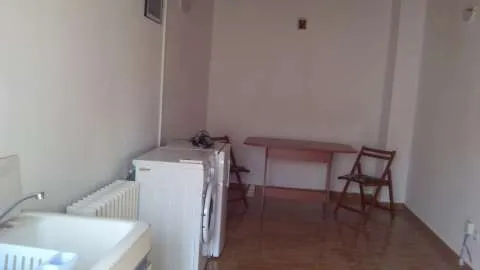 Inchirieza apartament cu 2 si 3 camere . Cazare studenti si tineri  - Imaginea 3