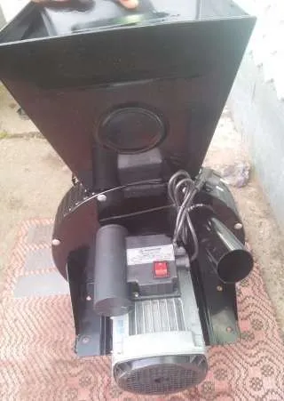 Moara cu ciocanele capacitate 500kg/ h - Imaginea 2