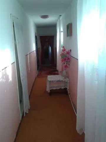 vind sau schimb casa cu apartament - Imaginea 5