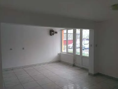 Dau in chirie spatiu comercial, 40 mp, Rogerius - Imaginea 3