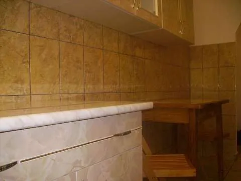 Apartament renovat 2 camere Targu Secuiesc - Imaginea 5