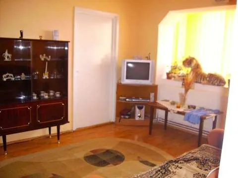 Apartament renovat 2 camere Targu Secuiesc - Imaginea 10