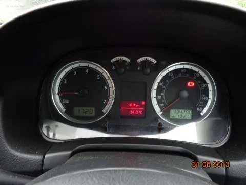 Vand VW BORA de ANGLIA 2002, 1. 6 16 VALVE - Imaginea 1