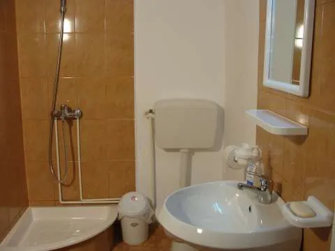 casa de vanzare Ploiesti STARE EXCELENTA - Imaginea 8