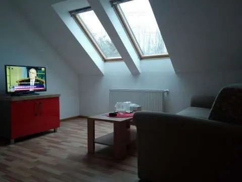 Inchiriez apartament regim hotelier - Imaginea 2