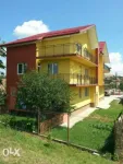 Vand apartament nou,decomandat si finisat in constructie tip vila - Miniatura 1