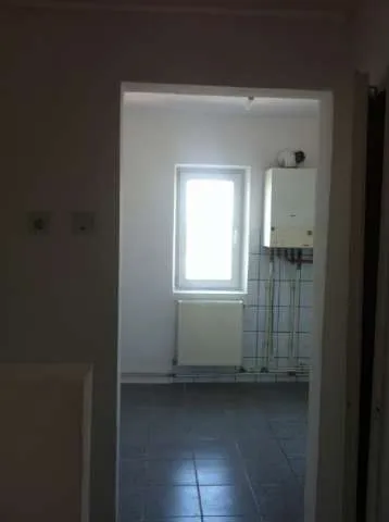 @ camere decomandate cu centrala, Costieni - Imaginea 4