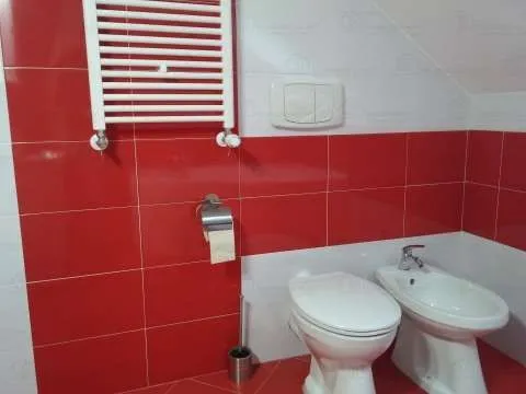 Inchiriez apartament regim hotelier - Imaginea 7