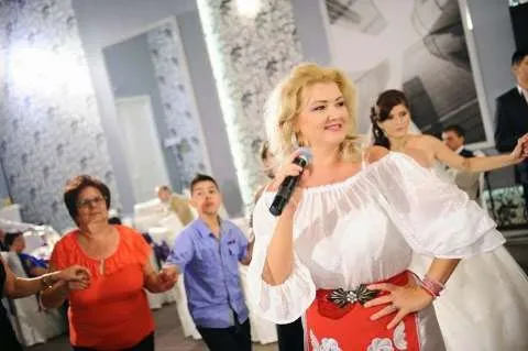 Formatia Simona Tone - Muzica Pentru Evenimente - Imaginea 7