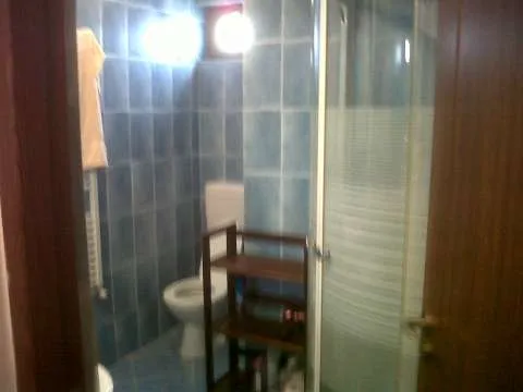 inchiriez apartament 3 cam in vila - Imaginea 4