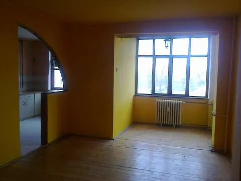 inchiriere apartament cu 3 camere decomandat - Imaginea 5