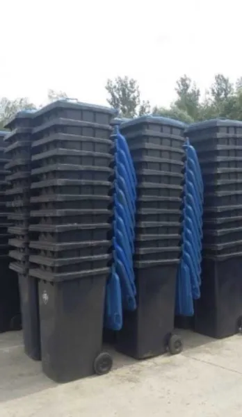 Vindem din stoc pubele , europubele 240l second hand - Imaginea 1