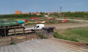 Ferma zootehnica compusa din terenuri si cladiri