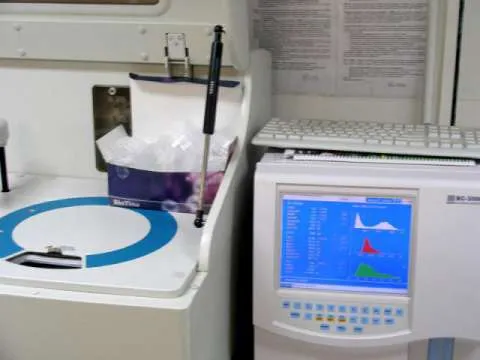 Firma vinde 2 analizoare automate biochimie Mindray BS 220 din 2009 - Imaginea 3