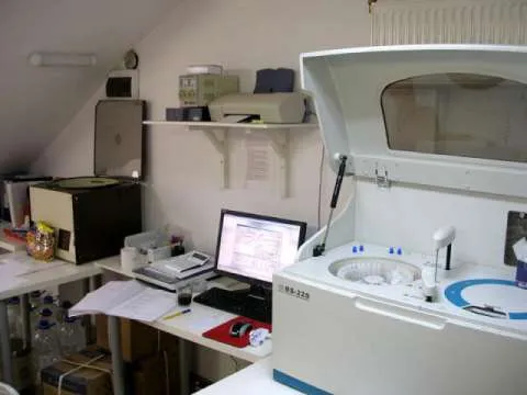 Firma vinde 2 analizoare automate biochimie Mindray BS 220 din 2009 - Imaginea 6