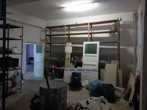 Proprietar Dau Chirie Spatiu Imobiliar 2 camere+depozit+baie Hunedoara - Imaginea 5