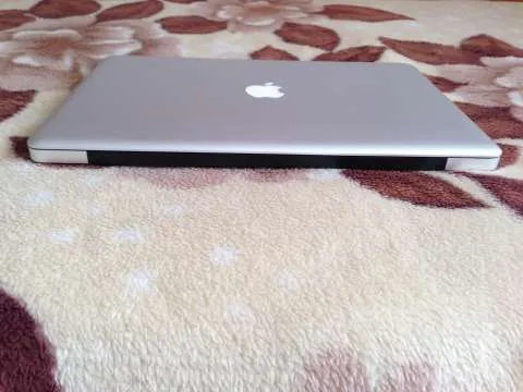 Vand sau schimb Macbook Pro 15 inch Mid 2010 i5 impecabil - Imaginea 7