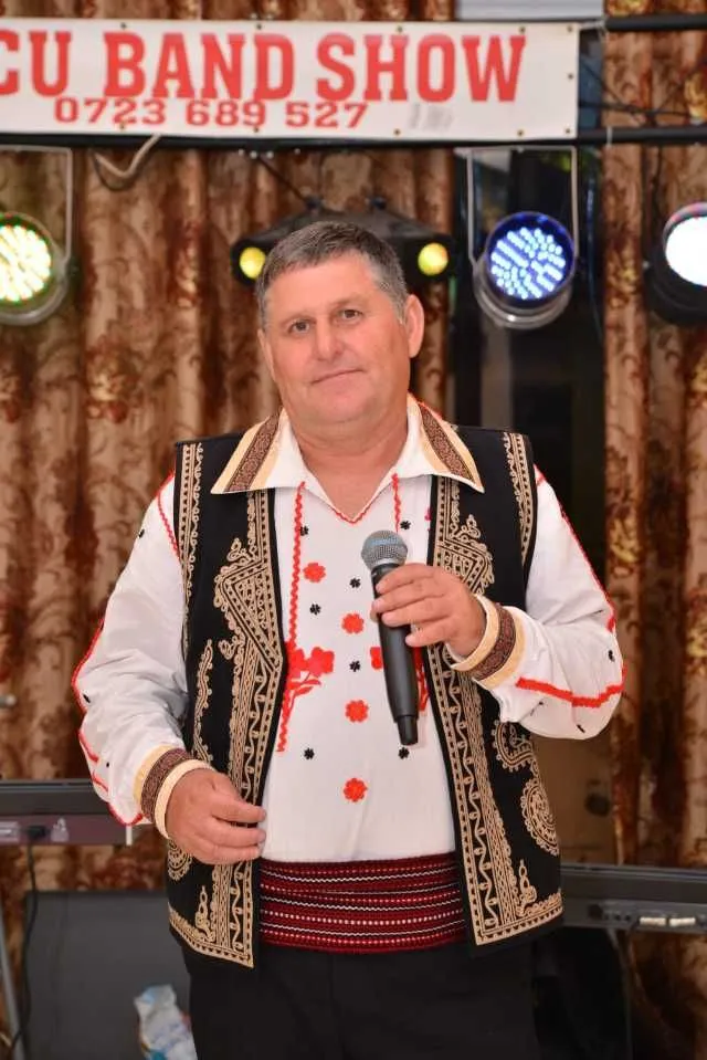 Formatie nunta din Braila/formatie pentru nunti Bucuresti/Formatia Nicu Band Show - Imaginea 3