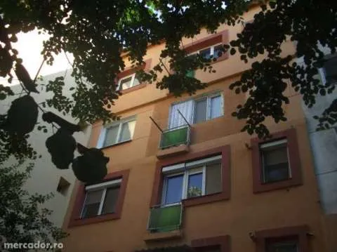 Vand apartament 2 camere Tecuci - Imaginea 2