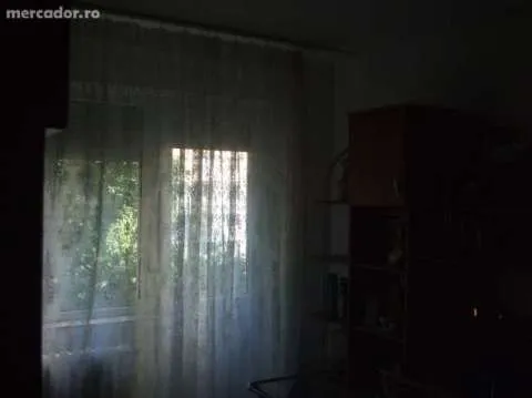 Vand apartament 2 camere Tecuci - Imaginea 4