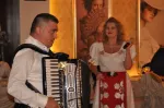 Revino La Traditie - Formatia Simona Tone - Muzica Pentru Nunta Ta 2015 - Miniatura 9