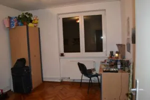 Cautam colega de apartament