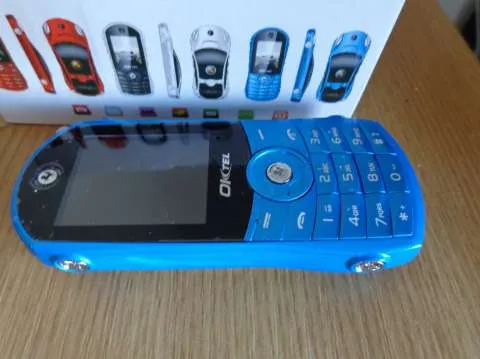 Telefon mobil deosebit Porsche F1 - Imaginea 9