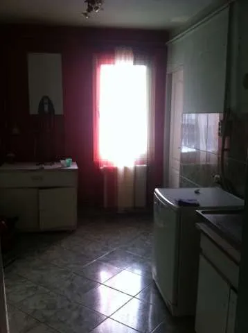 Vand apartament cu 2 camere - Imaginea 3