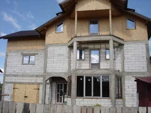 Casa OpÈ›ional Pensiune de vanzare. PreÈ› f avantajos! - Imaginea 3