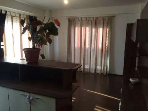 apartament 3 camere in militari/metro - Imaginea 2