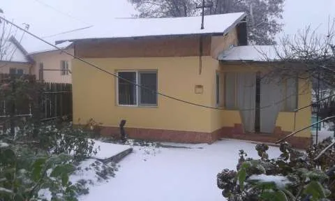 casa cu teren de vinzare - Imaginea 2