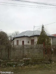 Casa 2 cam si teren la 4km de Targoviste