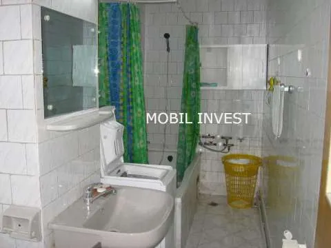 Bulevardul Unirii apartament 2 camere,decomandat,chirie 320 euro - Imaginea 1