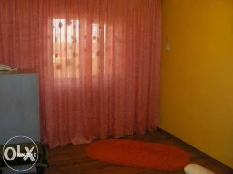 De inchiriat apartament 4 camere modern Alexandria - Imaginea 1