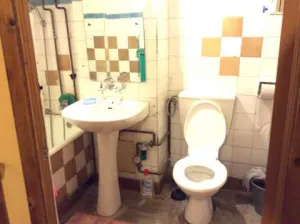 Apartament 3 camere, oras Giurgiu Bloc Pati-Bar, 75 m.p 