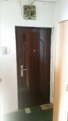 Inchiriez apartament 2 camere cu centrala termica in bloc izolat - Imaginea 2
