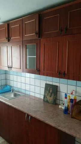 Inchiriez apartament 2 camere cu centrala termica in bloc izolat - Imaginea 3