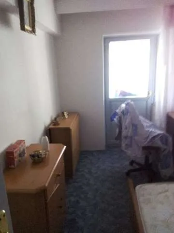 vand apartament 3 camere decomandat - deosebit - Imaginea 10