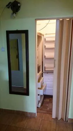 VAND Apartament 2 camere mobilat, decomandat - Imaginea 3