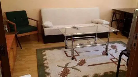 Inchiriez apartament 4/4 stare foarte buna - Imaginea 3