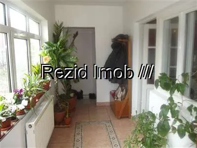 Vand vila P+1 195 mp constructie BCA la cheie Buftea - Imaginea 2