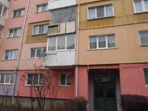 Inchiriez apartament 2 camere - Imaginea 3
