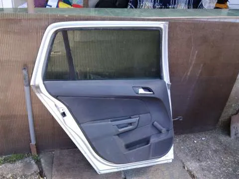 usa stanga spate  de opel astra h - Imaginea 1